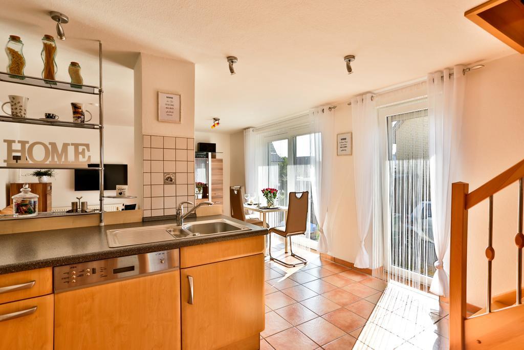 Ferienhaus Kottmann เบรเมอร์ฮาเฟิน ภายนอก รูปภาพ